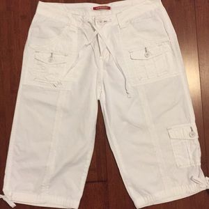 Union bay white peddle pusher short size 5.